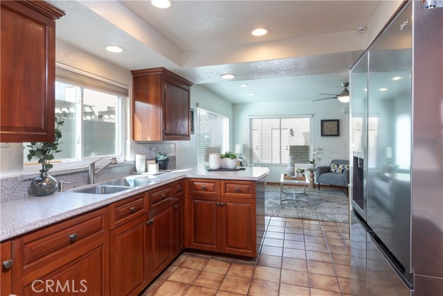 Detail Gallery Image 29 of 56 For 203 Utica Ave, Huntington Beach,  CA 92648 - 3 Beds | 2/1 Baths