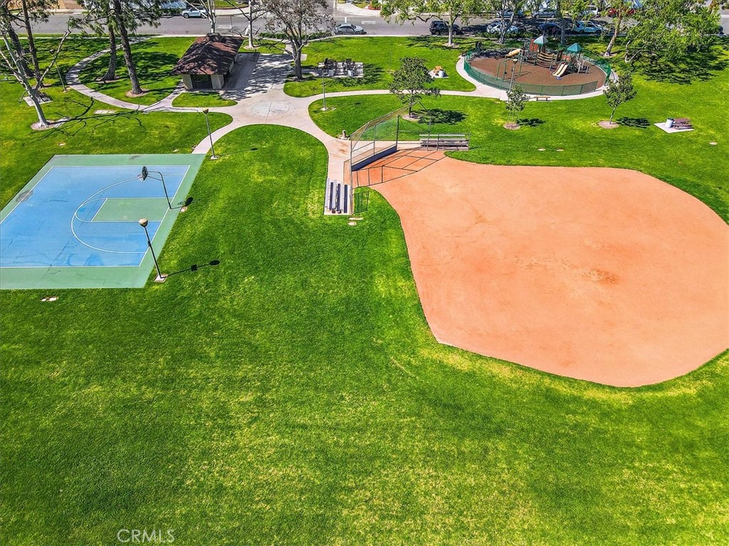 https://media.crmls.org/medias/8690b0b9-d392-4606-97f2-544fb79db25f.jpg?preset=X-Large