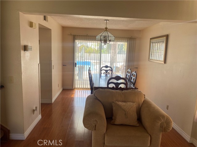 Detail Gallery Image 6 of 58 For 10691 Hill Grass Dr, Moreno Valley,  CA 92557 - 3 Beds | 2/1 Baths