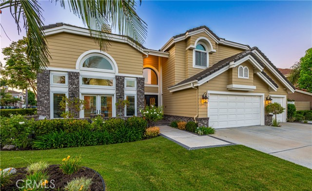 6561 Horseshoe Lane, Huntington Beach CA: https://media.crmls.org/medias/86913331-4f99-4b23-91c1-5bc7dcf4a68a.jpg
