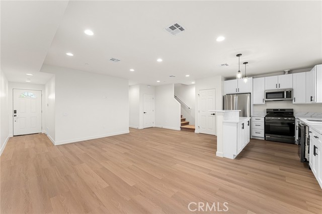 Detail Gallery Image 12 of 34 For 902 W Hert St, Colton,  CA 92324 - 4 Beds | 2/1 Baths