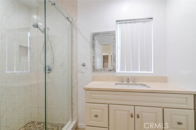 Detail Gallery Image 18 of 21 For 11246 Saticoy St, Sun Valley,  CA 91352 - 3 Beds | 2 Baths