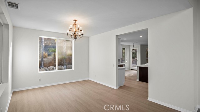 Detail Gallery Image 8 of 47 For 1728 Tamarron, Corona,  CA 92883 - 3 Beds | 3 Baths