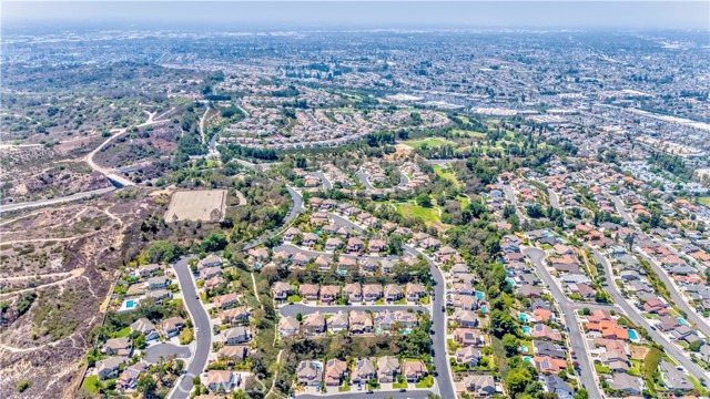 2061 S Sawgrass Court, La Habra CA: https://media.crmls.org/medias/86956f80-3bfd-4dee-92de-f2f14ec9435d.jpg