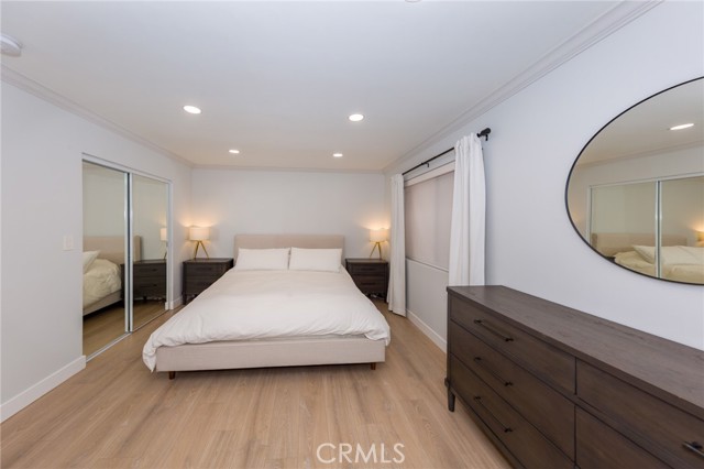 Detail Gallery Image 12 of 20 For 635 E Elmwood Ave #201,  Burbank,  CA 91501 - 3 Beds | 2 Baths