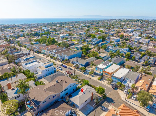 1266 7th Place, Hermosa Beach, California 90254, 3 Bedrooms Bedrooms, ,1 BathroomBathrooms,Residential,Sold,7th,SB24177899