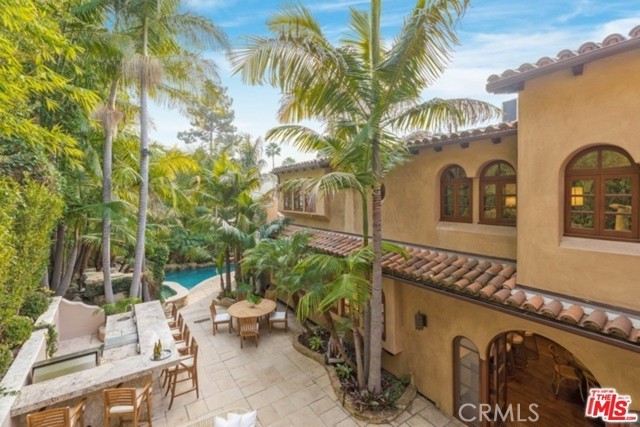 Detail Gallery Image 18 of 29 For 746 Norway Ln, Los Angeles,  CA 90049 - 5 Beds | 6 Baths