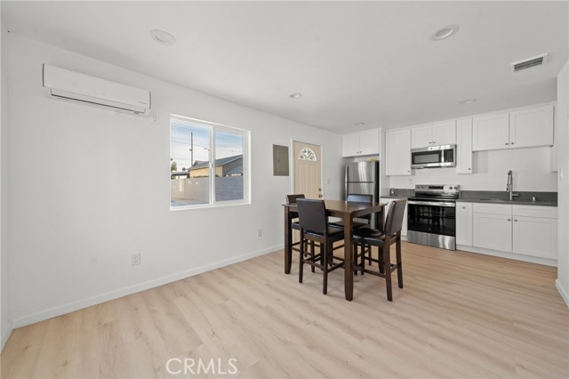 Detail Gallery Image 56 of 64 For 13533 Terra Bella, Pacoima,  CA 91331 - 5 Beds | 4/1 Baths