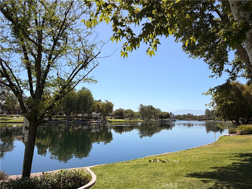 https://media.crmls.org/medias/8697cca0-02a9-4c41-84e5-70aa75a0aef0.jpg?preset=X-Large