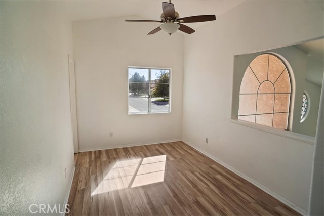 Detail Gallery Image 11 of 23 For 447 W Avenue J12, Lancaster,  CA 93534 - 4 Beds | 3 Baths