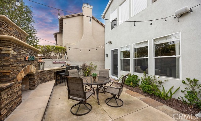 6615 Feather Drive, Huntington Beach CA: https://media.crmls.org/medias/86981867-bc03-4063-876c-ff6301b19afd.jpg