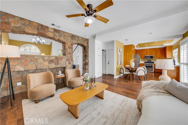 13283 Sunstream Drive, Chino Hills CA: https://media.crmls.org/medias/8698cd5f-3265-4b46-ae4e-5814c144c2e5.jpg
