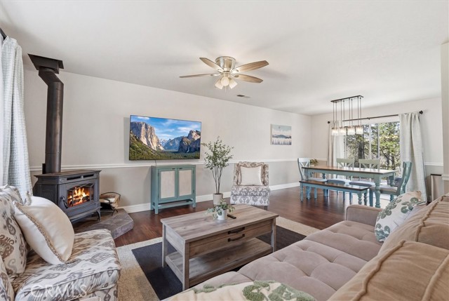 Detail Gallery Image 7 of 48 For 50047 Hangtree, Oakhurst,  CA 93644 - 3 Beds | 2 Baths