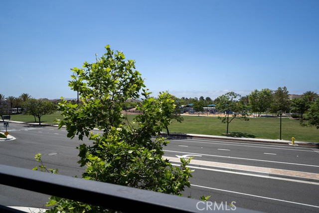 Detail Gallery Image 17 of 37 For 430 Transport, Tustin,  CA 92782 - 4 Beds | 3/1 Baths
