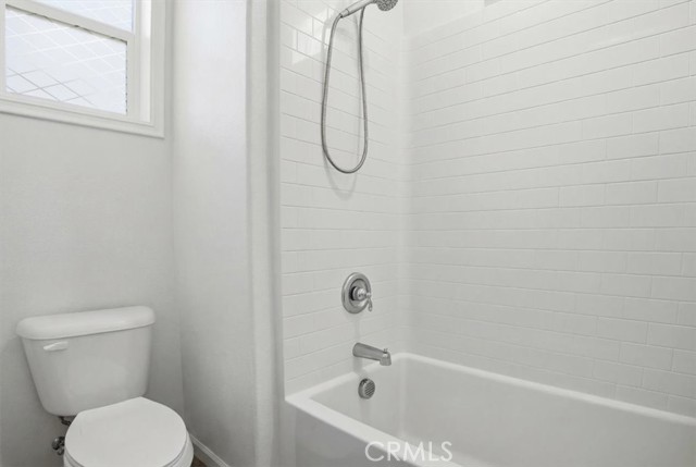 Detail Gallery Image 25 of 38 For 240 Tavern Creek, Palmdale,  CA 93551 - 3 Beds | 3 Baths