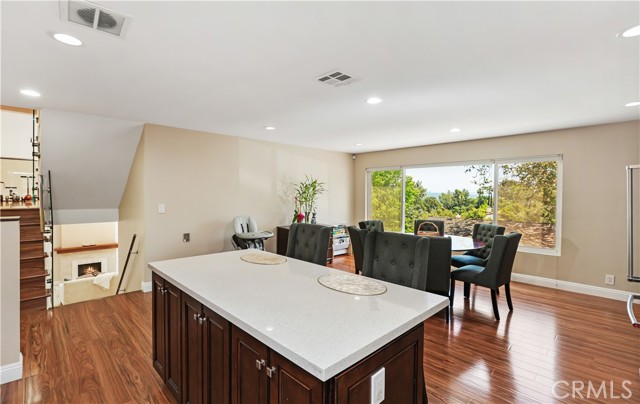 3751 Prestwick Drive, Los Angeles CA: https://media.crmls.org/medias/869a6827-166f-4c7d-963a-692d58a44c06.jpg