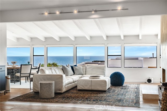 2664 Victoria Drive, Laguna Beach CA: https://media.crmls.org/medias/869a9ad1-fa7f-451b-9849-b8a53ee4baaf.jpg