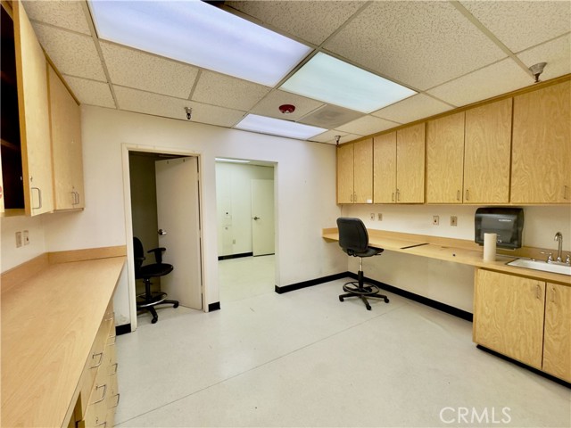 887 E 2nd Street, Pomona, California 91766, ,Commercial Lease,For Rent,887 E 2nd Street,CRIV25069785