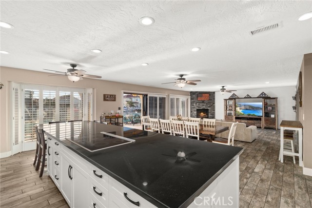 Detail Gallery Image 17 of 55 For 13520 Sea Gull Dr, Victorville,  CA 92395 - 3 Beds | 2/1 Baths