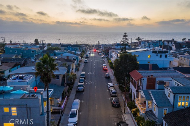 354 Longfellow Avenue, Hermosa Beach, California 90254, 3 Bedrooms Bedrooms, ,1 BathroomBathrooms,Residential,Sold,Longfellow,SB21263217