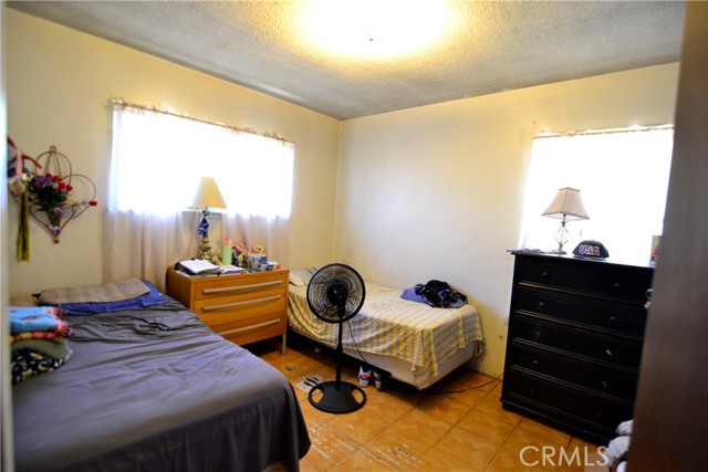1435 E Rosewood Avenue, Anaheim CA: https://media.crmls.org/medias/869cd001-9ab4-4406-b5b7-102772b55544.jpg