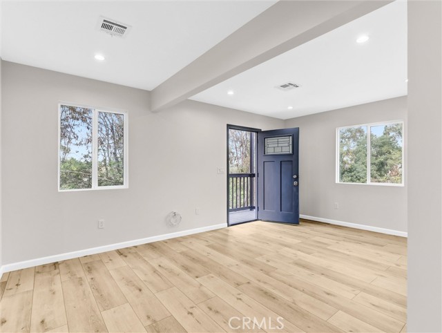 Detail Gallery Image 5 of 20 For 4126 E 1st, Los Angeles,  CA 90063 - 3 Beds | 1 Baths