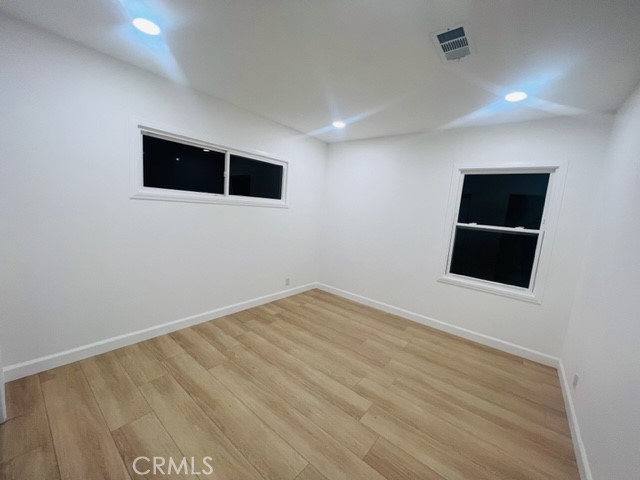 https://media.crmls.org/medias/869d5aa9-1be9-4fce-a65a-224565aff1e8.jpg?preset=X-Large
