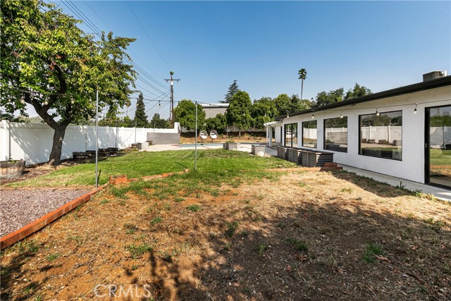 419 Marcia Street, Redlands CA: https://media.crmls.org/medias/869dd5d7-0946-4471-a775-5486a49b395f.jpg