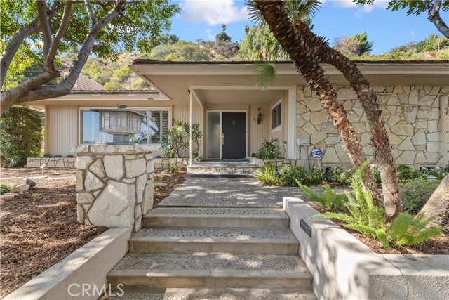 Detail Gallery Image 7 of 57 For 2169 Highland Vista, Arcadia,  CA 91006 - 3 Beds | 3 Baths