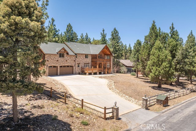625 Cedar Glen Drive, Big Bear City CA: https://media.crmls.org/medias/869e99de-0137-4a3c-b22e-5754965d2cde.jpg