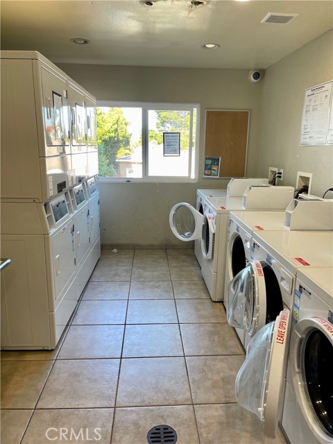 Detail Gallery Image 29 of 31 For 4727 W 147th St #202,  Lawndale,  CA 90260 - 2 Beds | 2 Baths