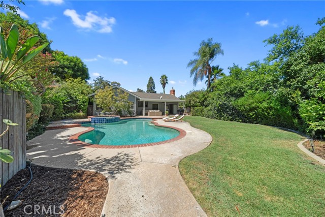 1705 Rossmont Drive, Redlands CA: https://media.crmls.org/medias/869ebe99-5f04-4353-ba85-d56da09b7fe5.jpg