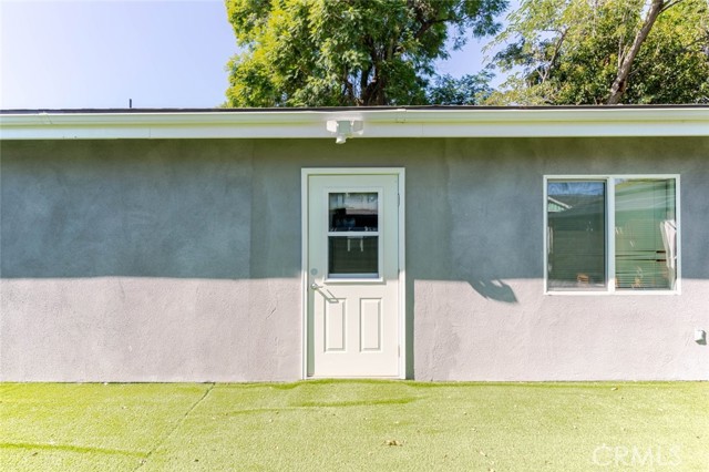 7315 Jamieson Avenue, Reseda CA: https://media.crmls.org/medias/86a03c24-cd6b-4898-8988-521d506336d4.jpg