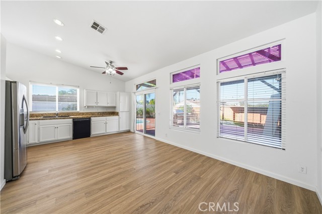 Detail Gallery Image 16 of 52 For 32594 Strigel Ct, Temecula,  CA 92592 - 4 Beds | 2 Baths