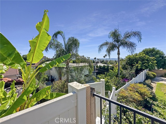 26862 Salazar Drive, Mission Viejo CA: https://media.crmls.org/medias/86a17cbc-633e-4742-bdad-60d28b699f2d.jpg
