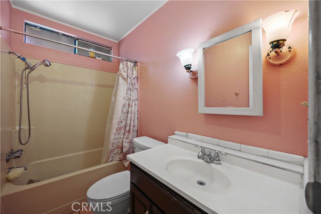 Detail Gallery Image 14 of 20 For 11445 Hartford Ln, Pomona,  CA 91766 - 3 Beds | 2 Baths