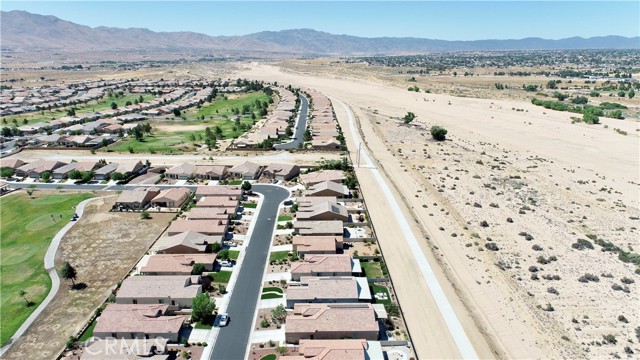 Detail Gallery Image 41 of 50 For 10598 Green Valley Rd, Apple Valley,  CA 92308 - 2 Beds | 2 Baths