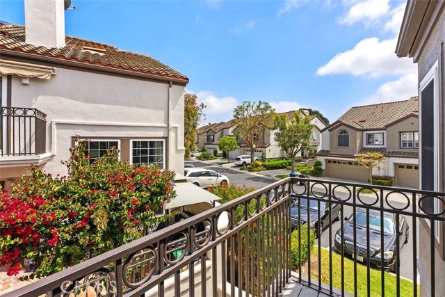 Detail Gallery Image 26 of 34 For 26184 Palomares, Mission Viejo,  CA 92692 - 3 Beds | 2/1 Baths