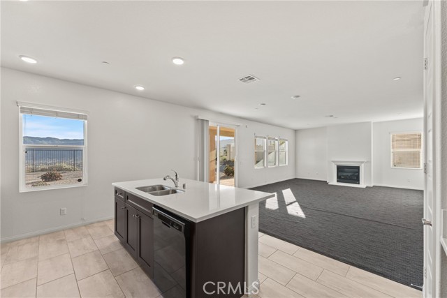 Detail Gallery Image 23 of 46 For 4011 Elderberry, Lake Elsinore,  CA 92530 - 4 Beds | 2/1 Baths