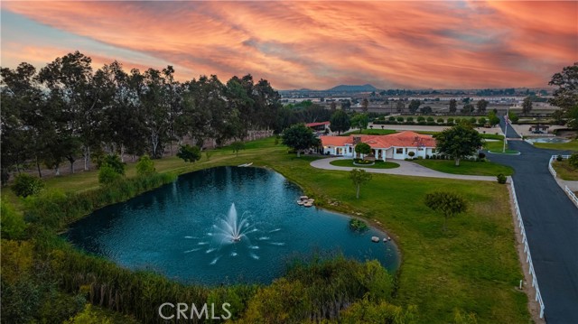 26465 Douglas Avenue, Murrieta CA: https://media.crmls.org/medias/86a46cb0-7af1-4cea-b955-48f488d77c31.jpg