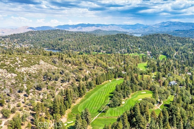 Aeriel view of the nearby Lake Arrowhead Country Club