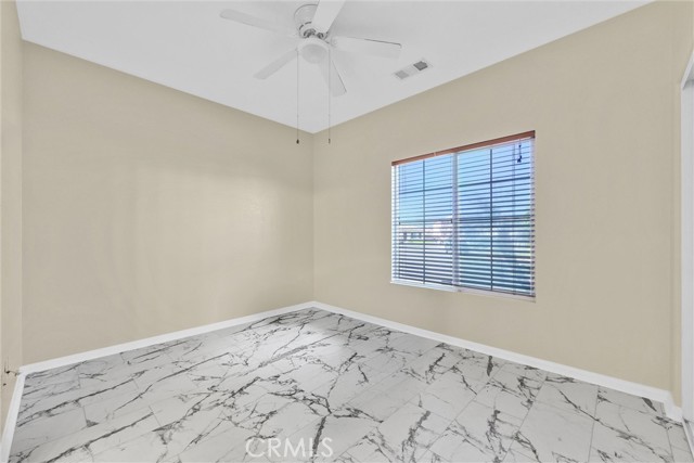 Detail Gallery Image 10 of 28 For 29878 Salmon, Menifee,  CA 92584 - 4 Beds | 3/1 Baths