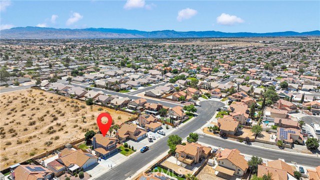12725 Sundown Road, Victorville CA: https://media.crmls.org/medias/86a508db-f571-4b99-9276-fce74a60a4f9.jpg