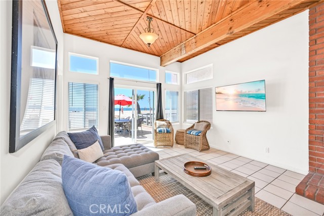 Detail Gallery Image 43 of 56 For 4103 Seashore, Newport Beach,  CA 92663 - 7 Beds | 4 Baths