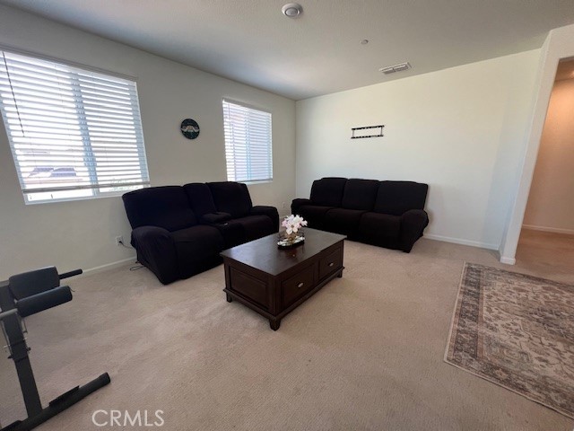Detail Gallery Image 9 of 22 For 2698 Deer Grass Dr, Manteca,  CA 95337 - 5 Beds | 3/1 Baths