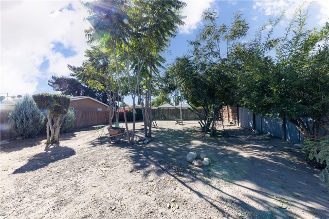 Detail Gallery Image 21 of 28 For 1388 N Lugo, San Bernardino,  CA 92404 - 2 Beds | 1 Baths