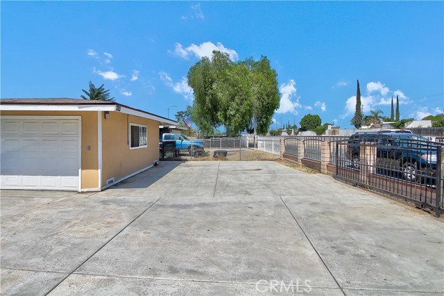 Detail Gallery Image 4 of 15 For 7811 Railroad Ave, Riverside,  CA 92504 - 4 Beds | 2 Baths