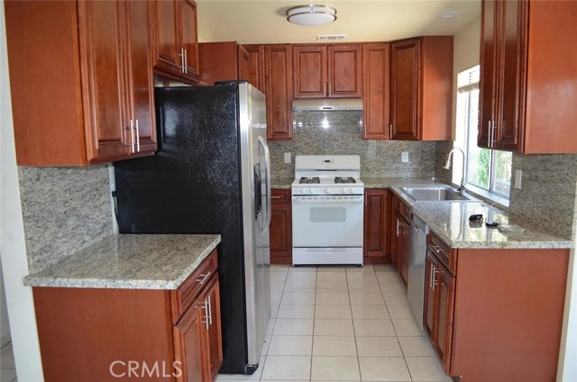 2031 Pepperwood Lane, Duarte CA: https://media.crmls.org/medias/86a701c0-f3ce-4714-a3c0-fa65775483bb.jpg