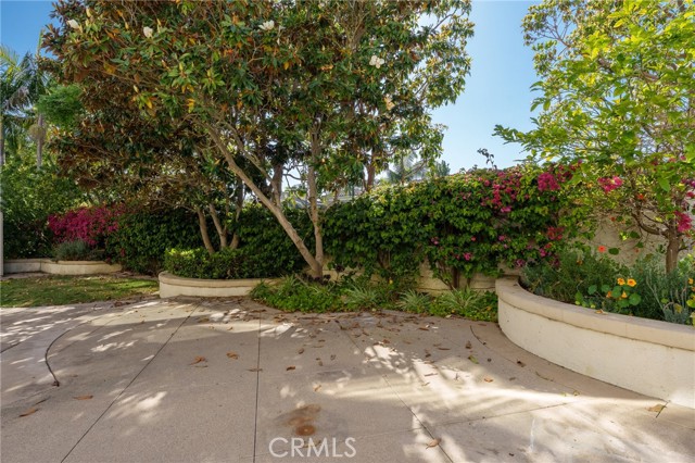 6471 Frampton Circle, Huntington Beach CA: https://media.crmls.org/medias/86a71577-0a0a-4053-96ef-11c226e84c51.jpg