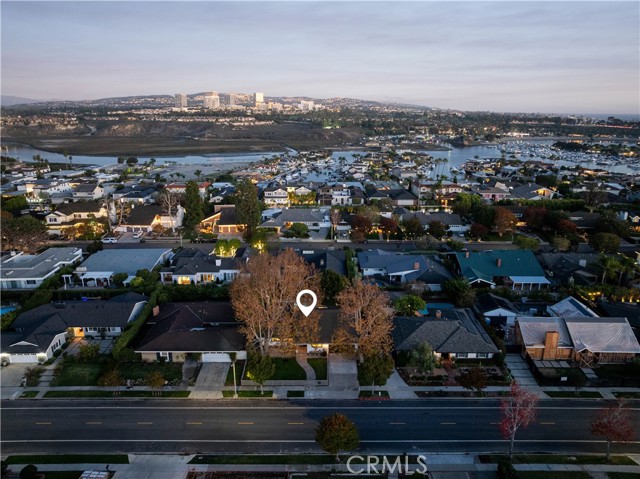Detail Gallery Image 26 of 27 For 1136 Highland, Newport Beach,  CA 92660 - 4 Beds | 2/1 Baths